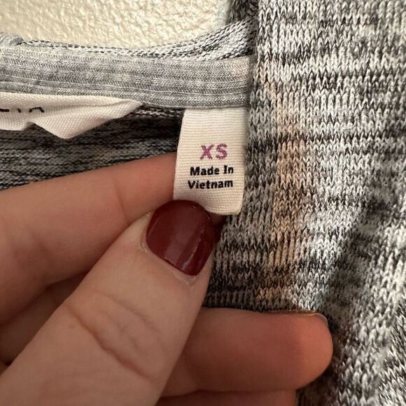 Athleta oversized gray pullover batwing hoodie size XS - Picture 5 of 8